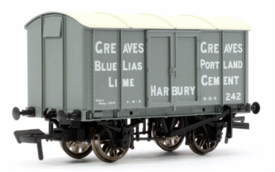 Rapido Trains Greaves of Harbury Metal Bodied Van OO Gauge 908029